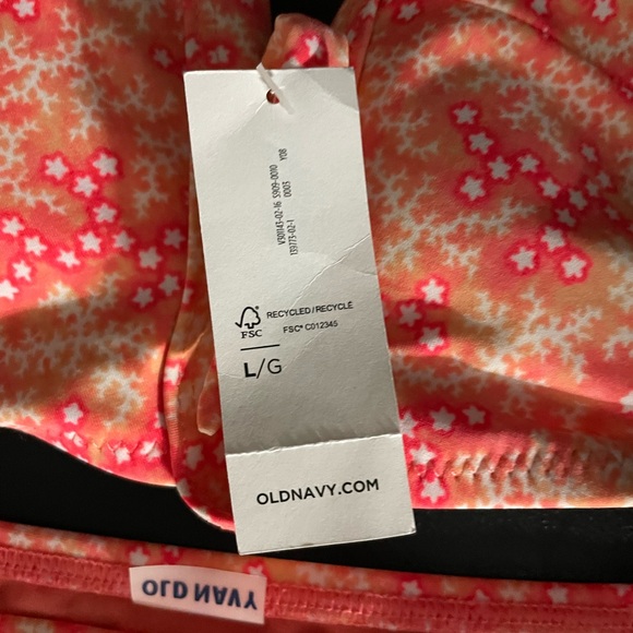 Old navy, sexy, 2 pc bathing suit, size large - Picture 2 of 7